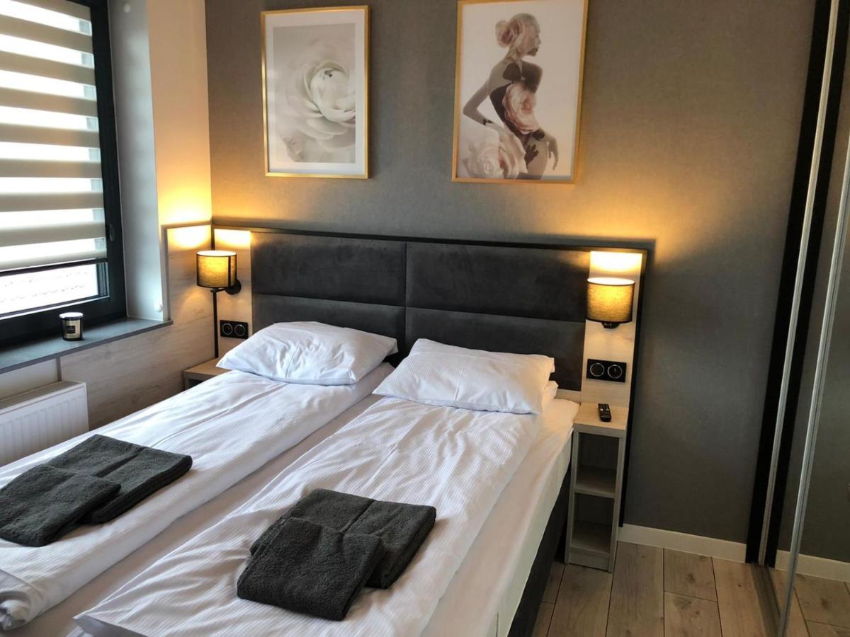 Apartament Plaza Premium Słupca Esterno foto