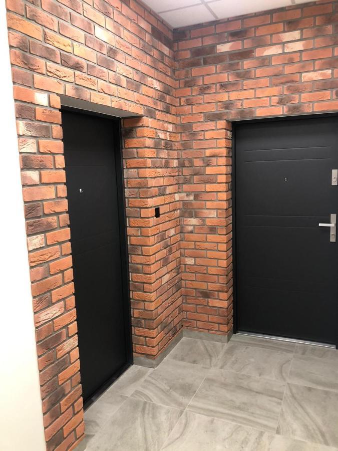 Apartament Plaza Premium Słupca Esterno foto