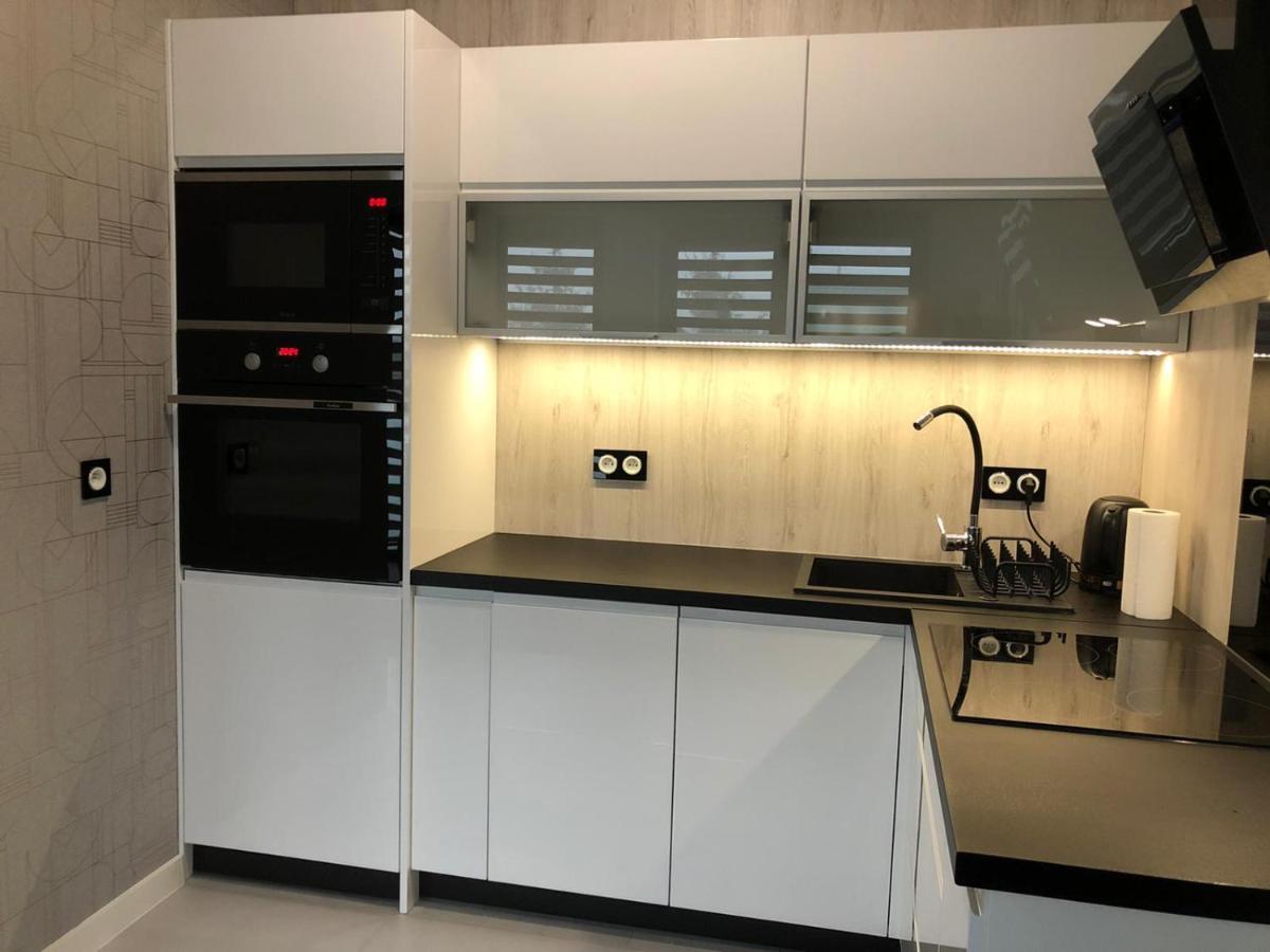 Apartament Plaza Premium Słupca Esterno foto