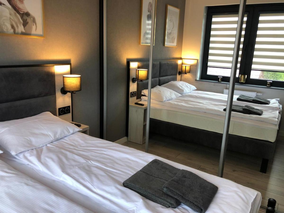 Apartament Plaza Premium Słupca Esterno foto