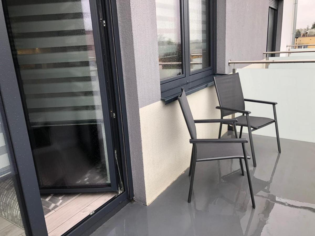 Apartament Plaza Premium Słupca Esterno foto
